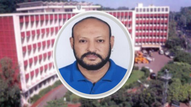 অস্ত্র মামলা মাথায় নিয়ে চউকে পদোন্নতির দৌড়ে আলমগীর খান